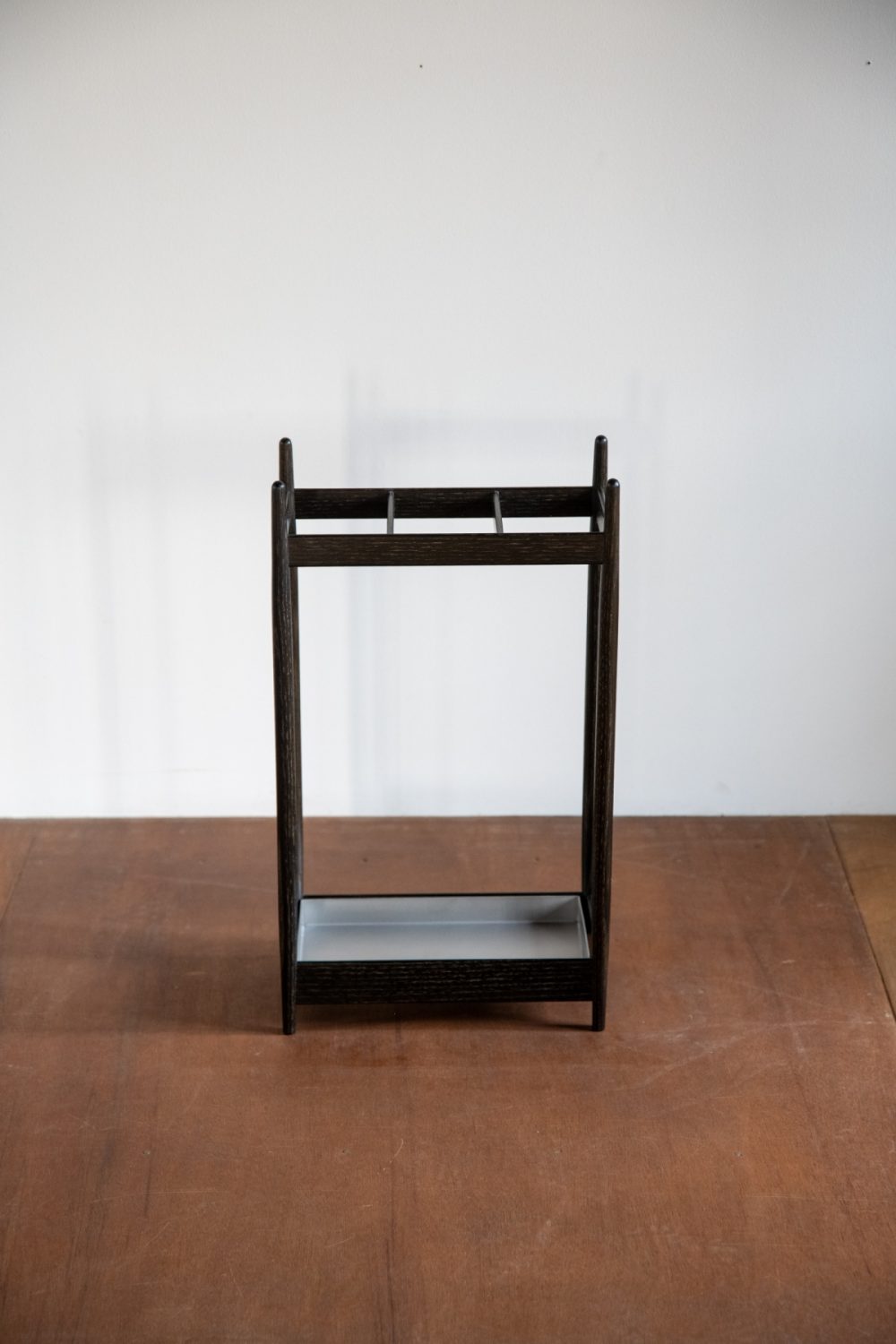 Umbrella stand middle