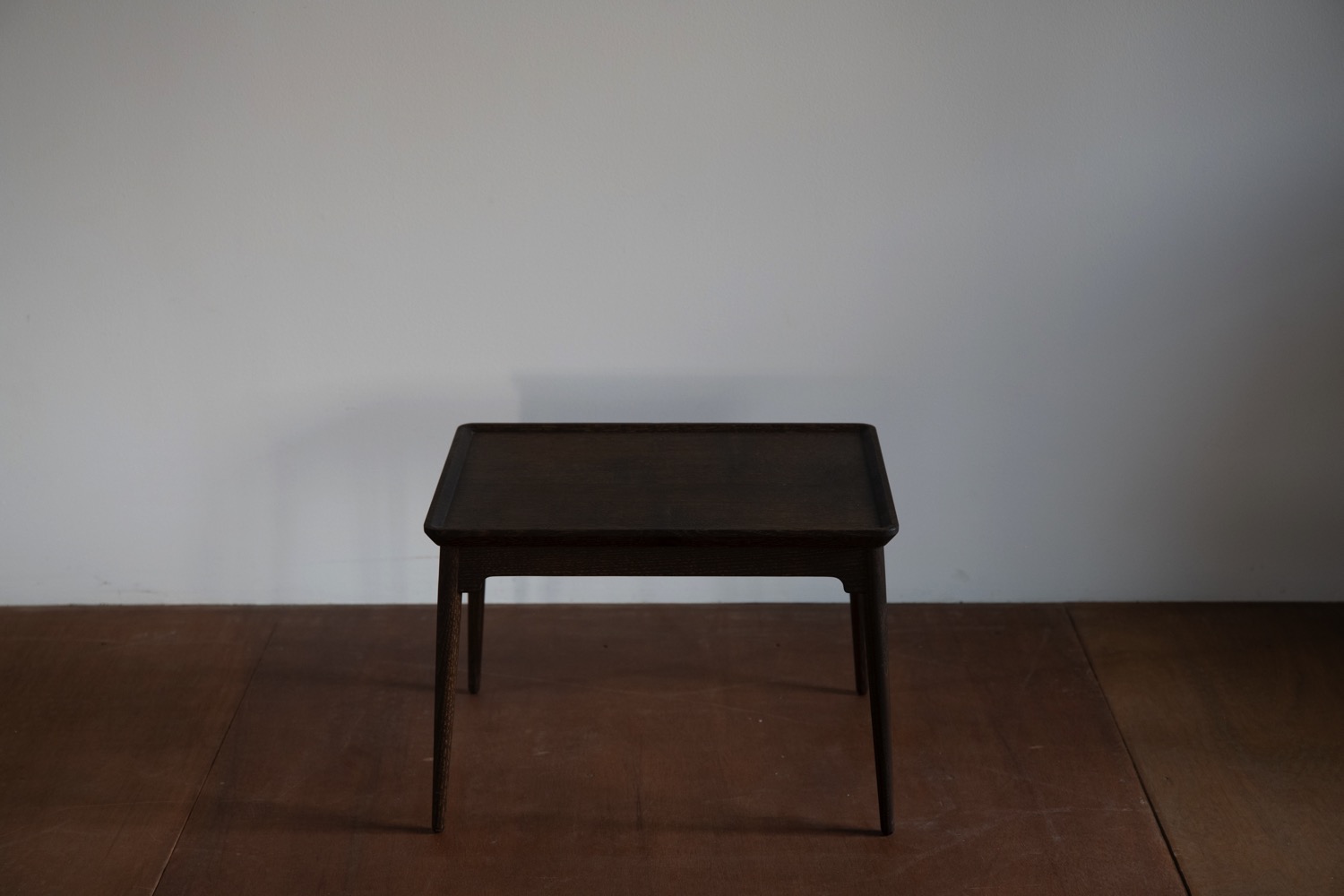 Zen table kaku