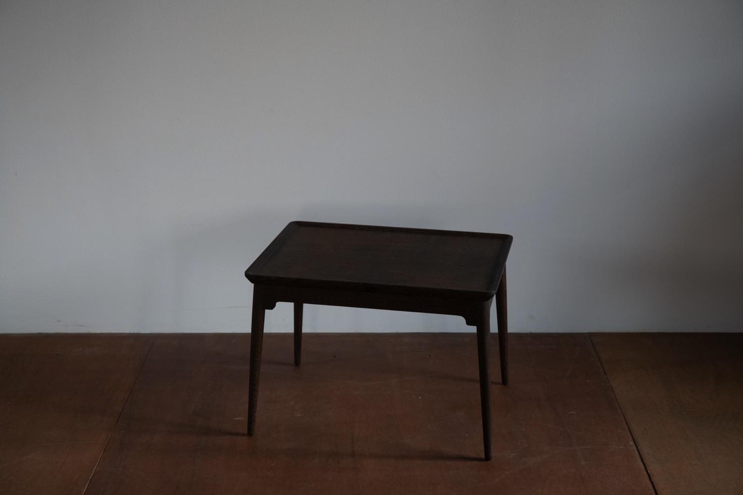Zen table kaku