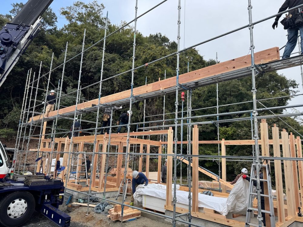 岩倉の住宅　建て方-1